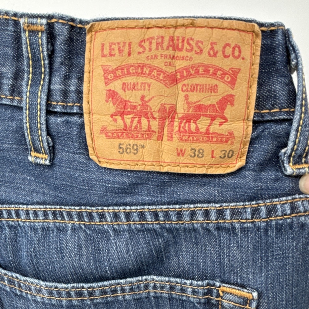 Levi's 569 Relaxed Fit Straight Leg Blue Denim Cotton Jeans Button Zip 38x30 - Picture 5 of 11